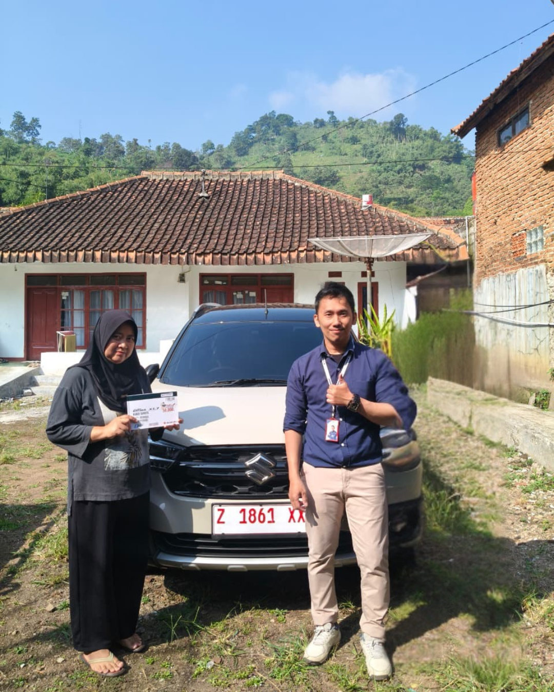Delivery Suzuki xl7 alpha 2 tone